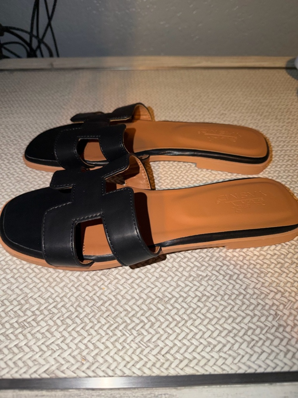 Boutique H Oran Style Sandal - Picture 7 of 9